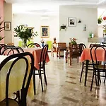 Brezza Hotel 3*