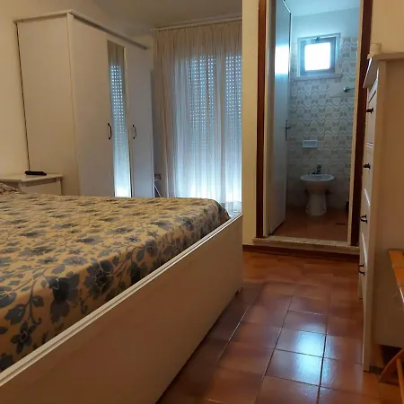 Brezza Hotel 3*