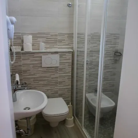 Hotel Brezza