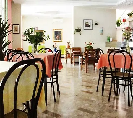 Brezza Hotel 3*