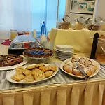 Brezza מלון רימיני